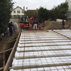 Construction des fondations d'une maison